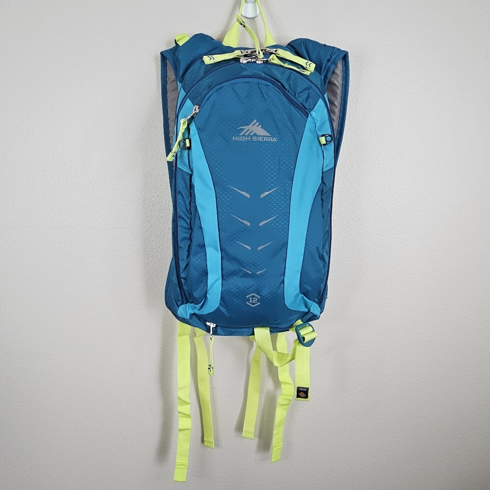 HIGH SIERRA SYMMETRY 12 (66056) & Reservoir/Bladder -Winter Pack, Insulated Tube